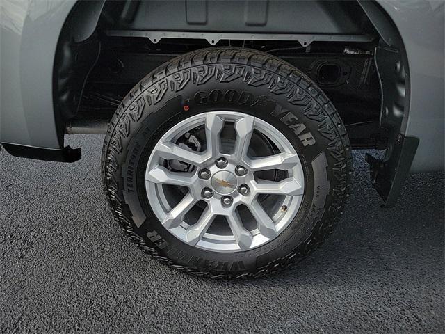 new 2025 Chevrolet Silverado 1500 car, priced at $51,935