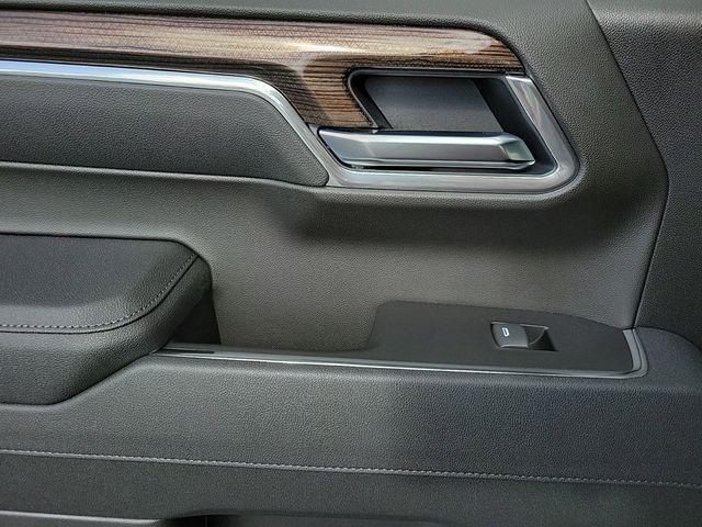 new 2025 Chevrolet Silverado 1500 car, priced at $50,185