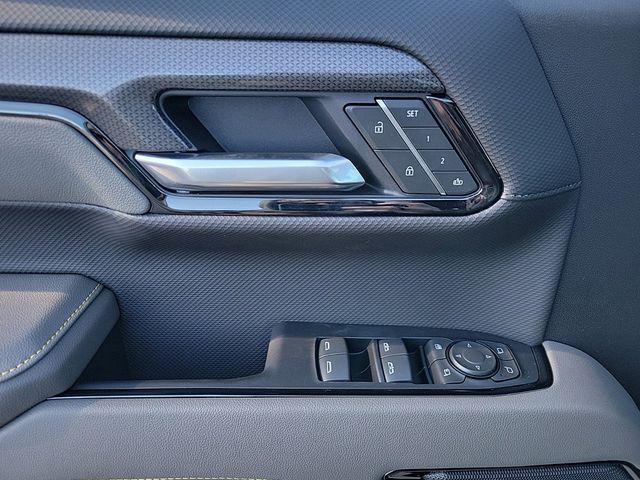 new 2025 Chevrolet Silverado 1500 car, priced at $70,160