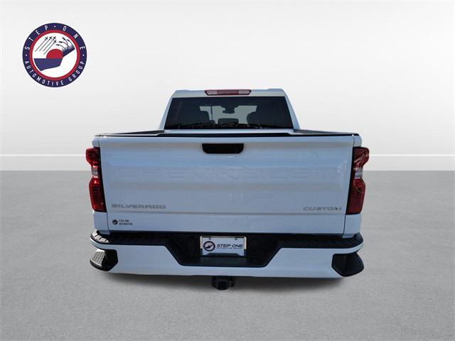 new 2025 Chevrolet Silverado 1500 car, priced at $39,690