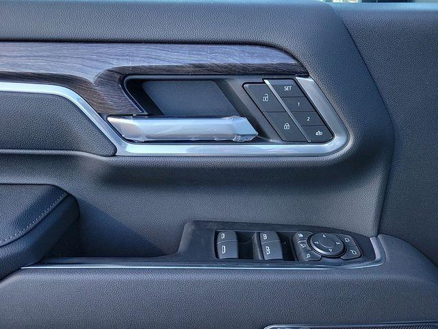 new 2025 Chevrolet Silverado 2500 car, priced at $77,524