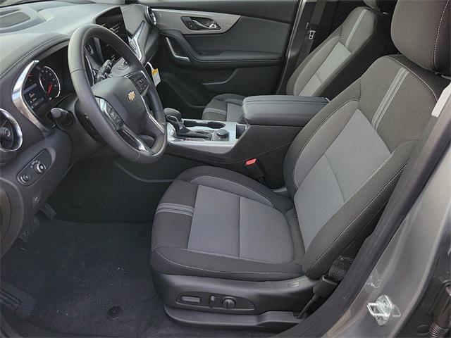 new 2025 Chevrolet Blazer car
