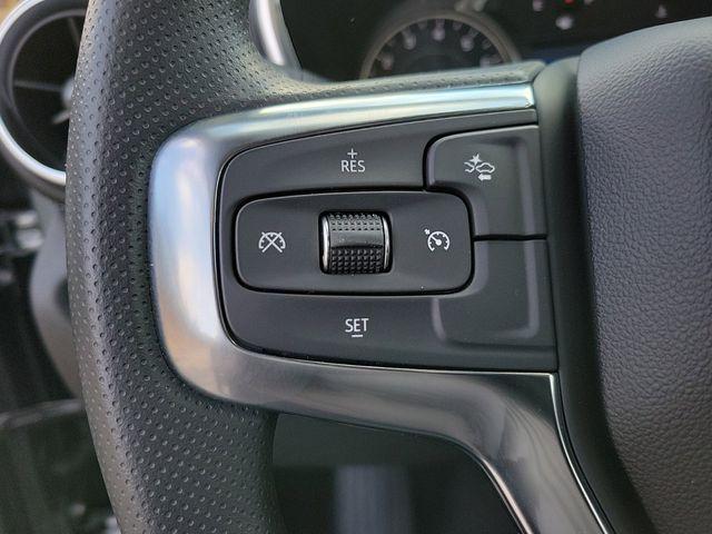 new 2025 Chevrolet Blazer car