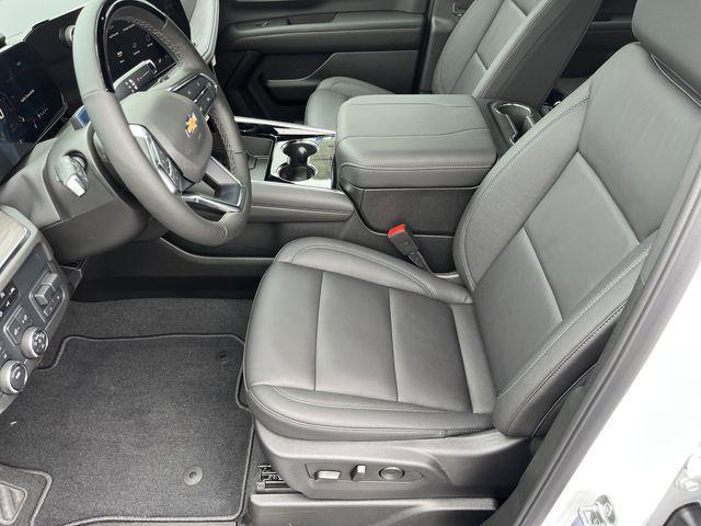 new 2025 Chevrolet Suburban car, priced at $79,350