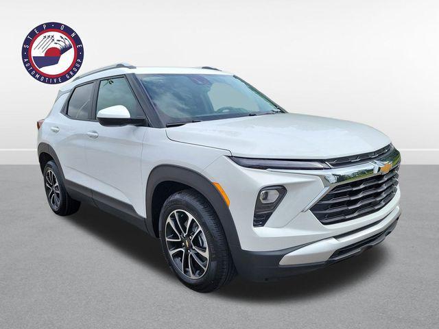 new 2025 Chevrolet TrailBlazer car, priced at $26,585