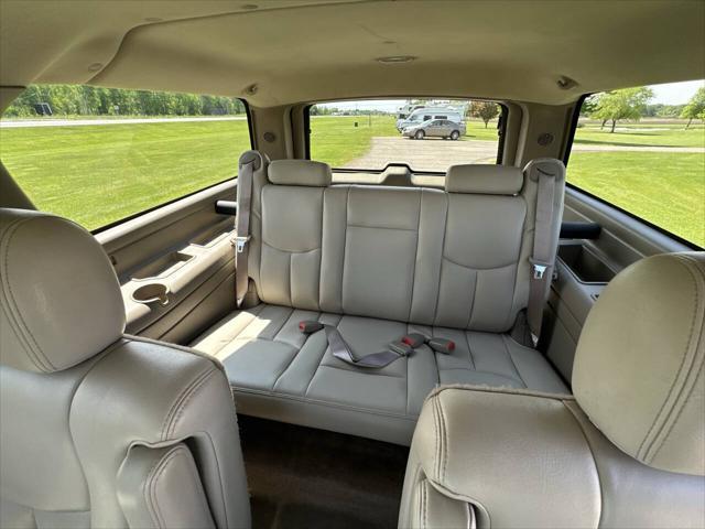 used 2004 Chevrolet Suburban car, priced at $15,950
