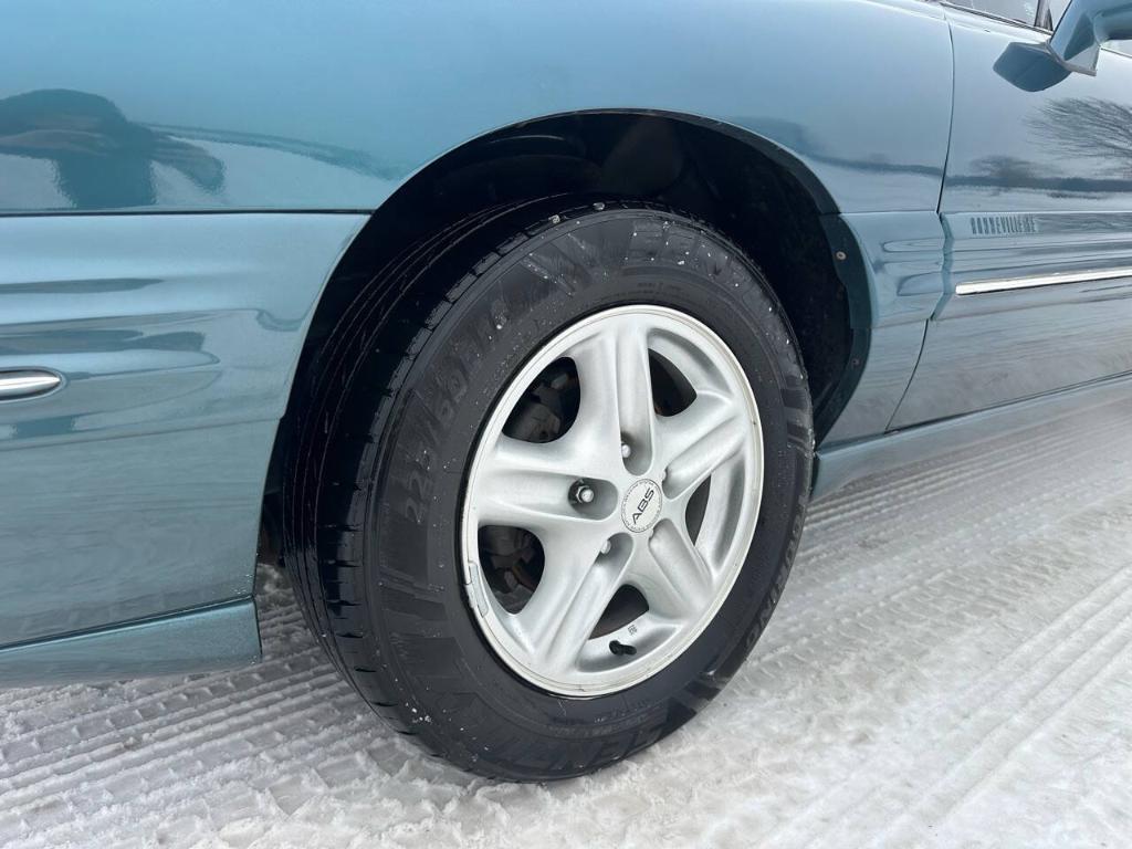 used 1996 Pontiac Bonneville car, priced at $7,950