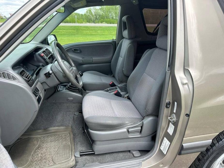 used 2002 Chevrolet Tracker car, priced at $11,950