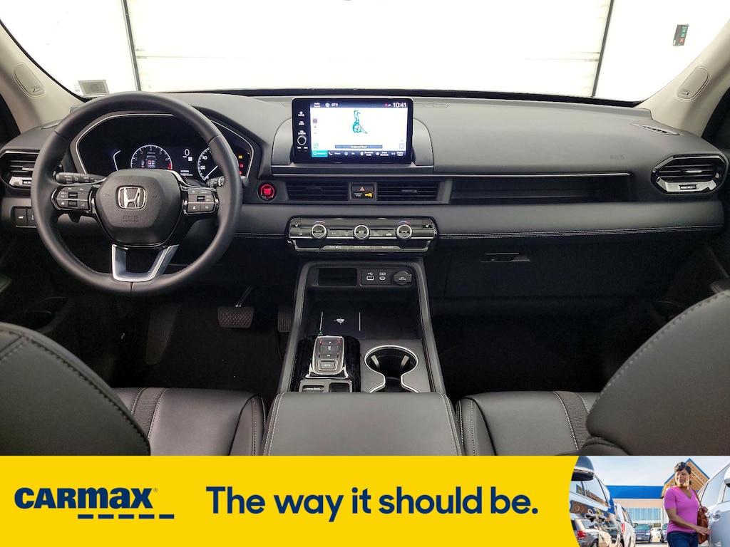 used 2023 Honda Pilot car, priced at $44,998