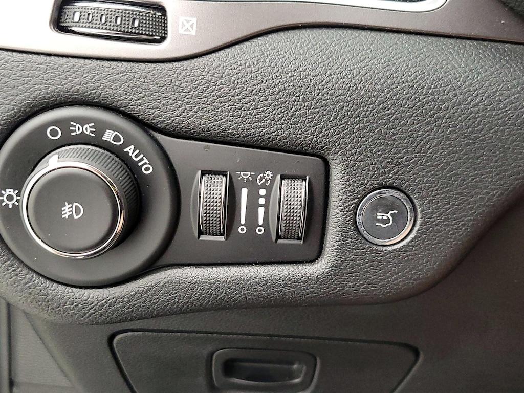 used 2019 Jeep Cherokee car, priced at $19,998