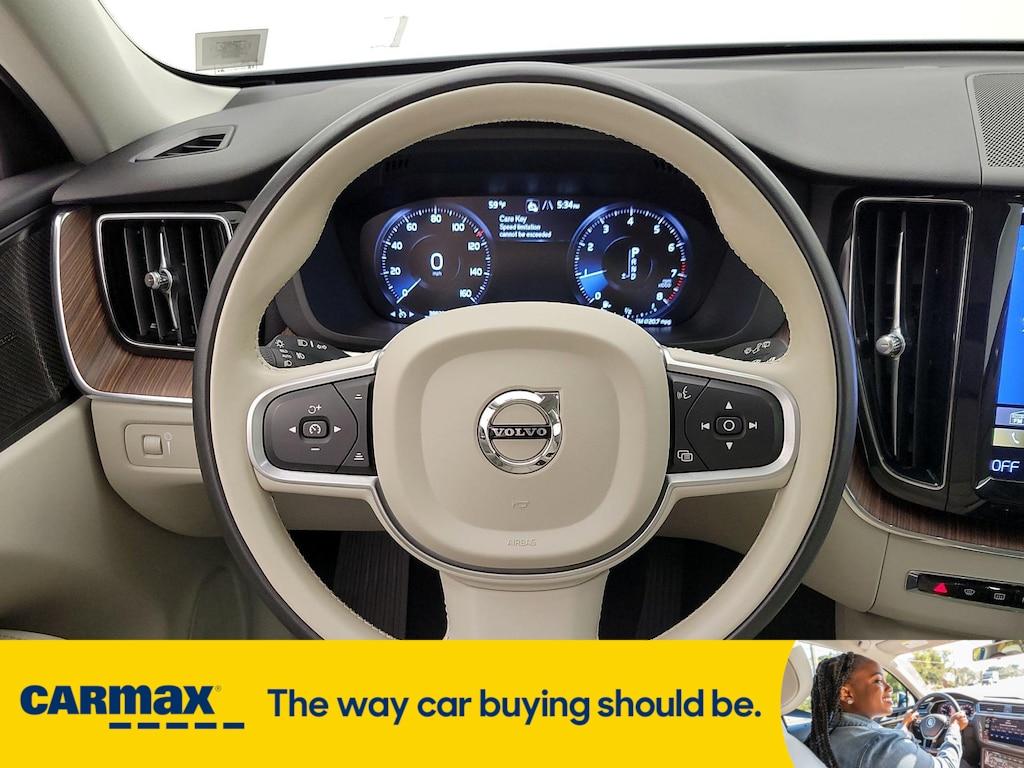 used 2021 Volvo XC60 car, priced at $30,998