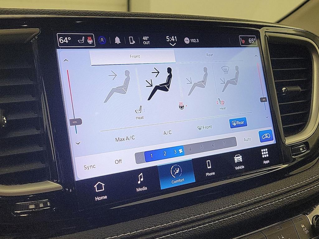 used 2023 Chrysler Pacifica car, priced at $27,998