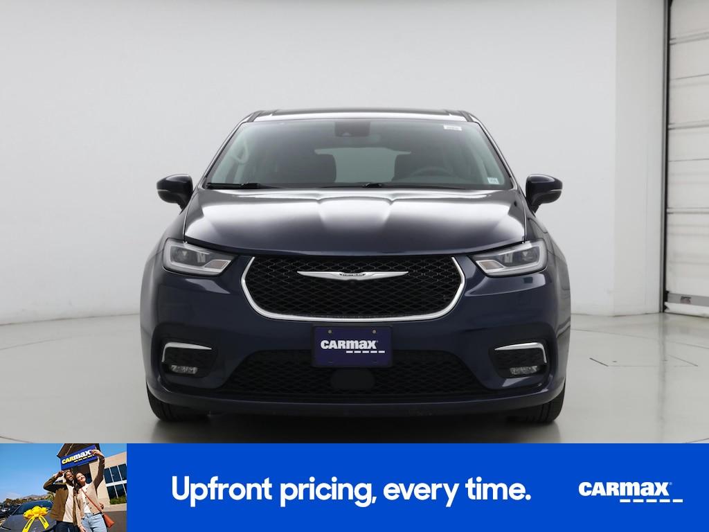 used 2023 Chrysler Pacifica car, priced at $27,998