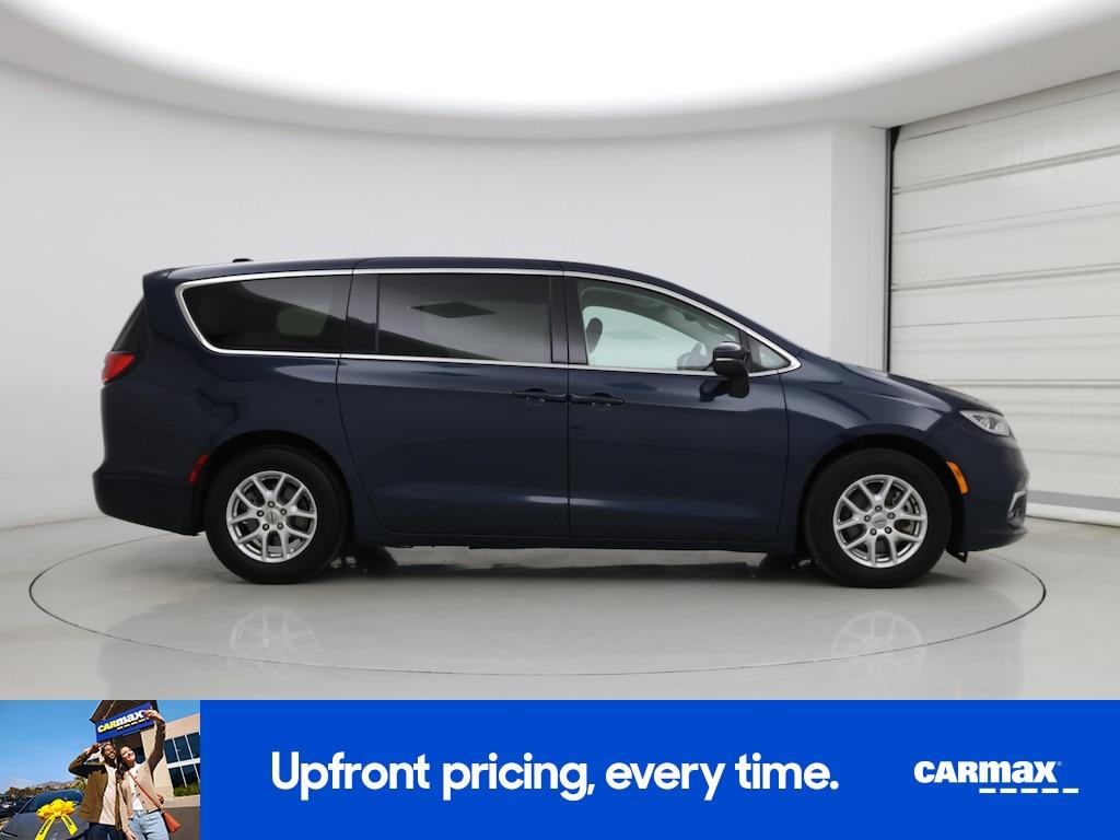 used 2023 Chrysler Pacifica car, priced at $27,998