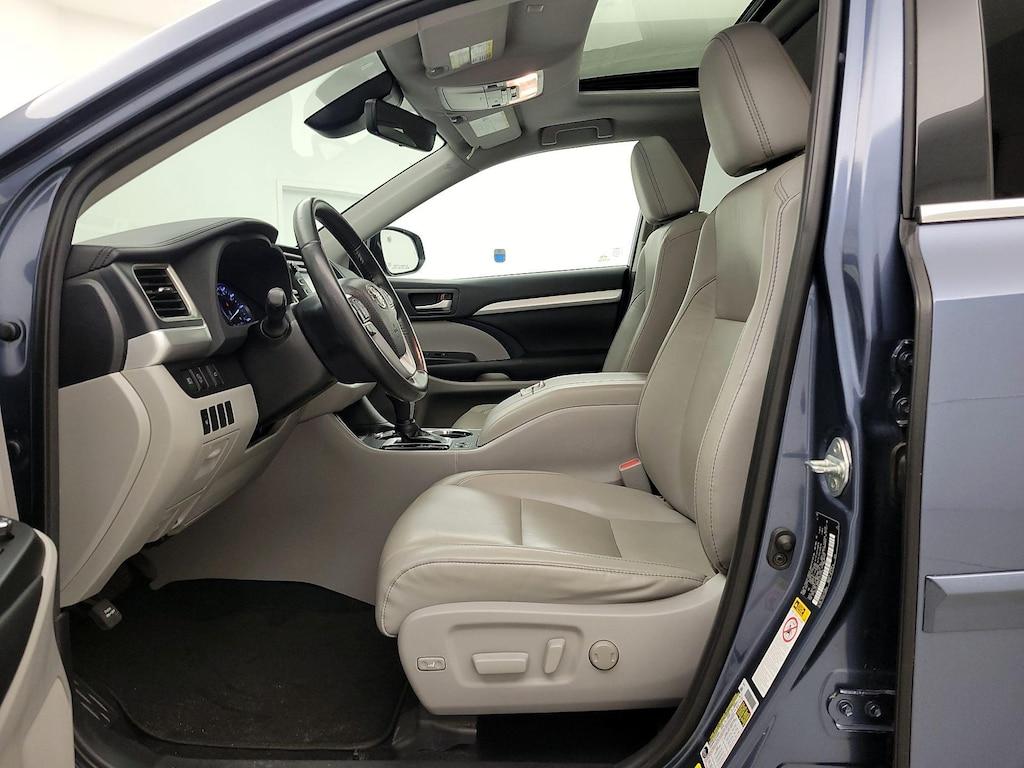 used 2019 Toyota Highlander car, priced at $29,998