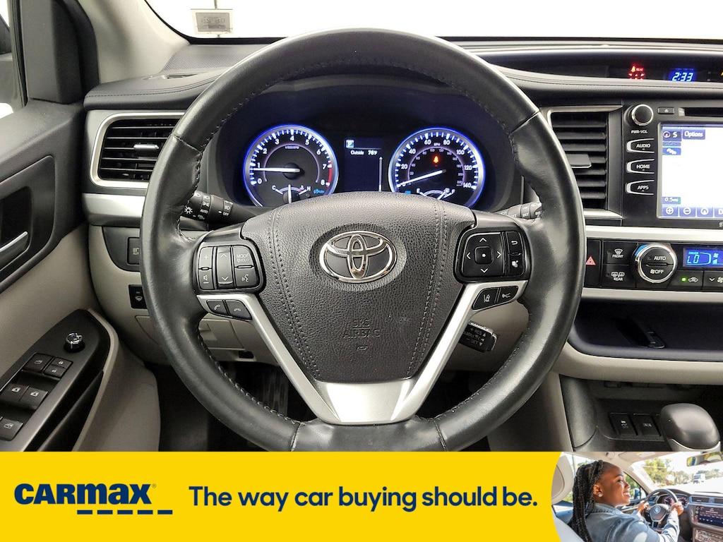 used 2019 Toyota Highlander car, priced at $29,998