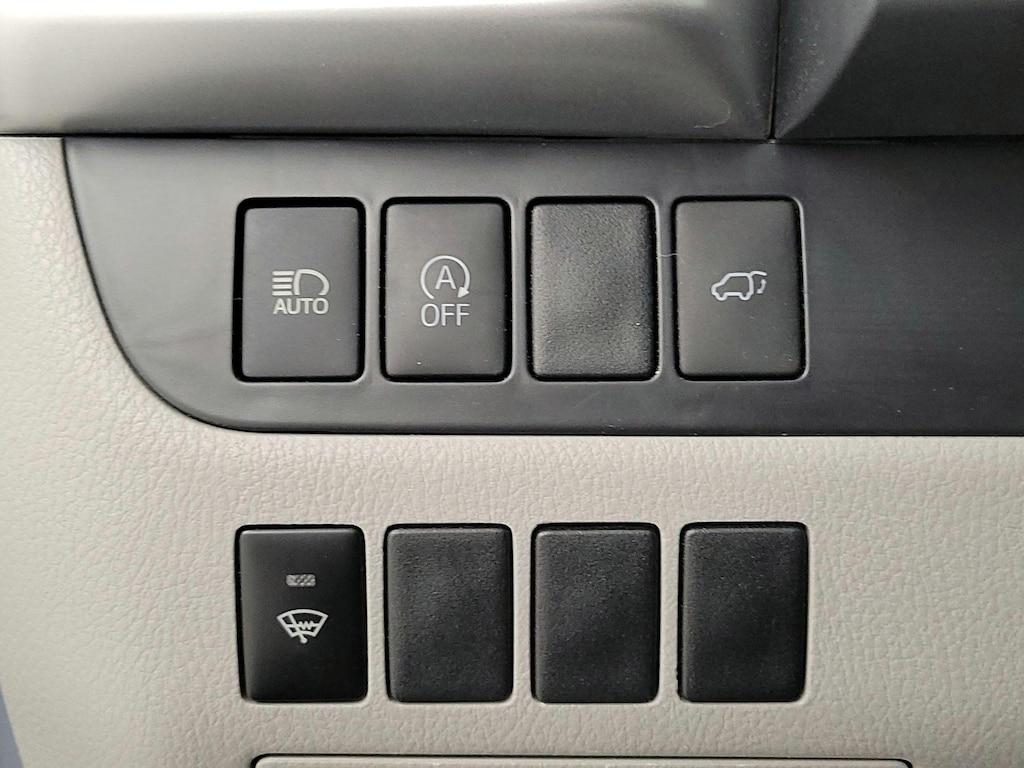 used 2019 Toyota Highlander car, priced at $29,998