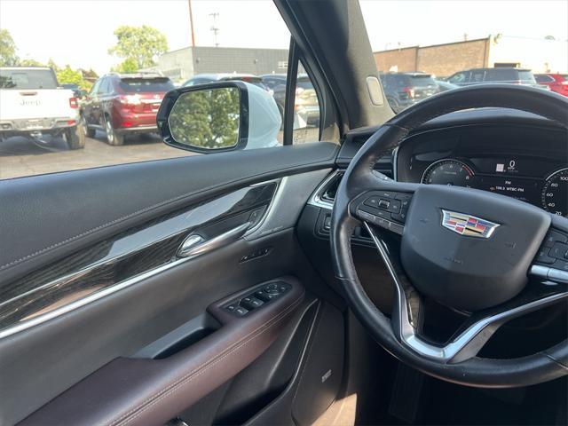 used 2022 Cadillac XT6 car, priced at $37,926