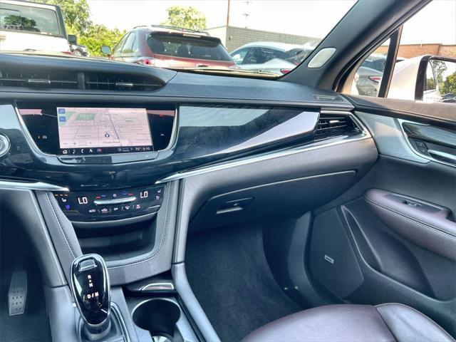 used 2022 Cadillac XT6 car, priced at $37,926