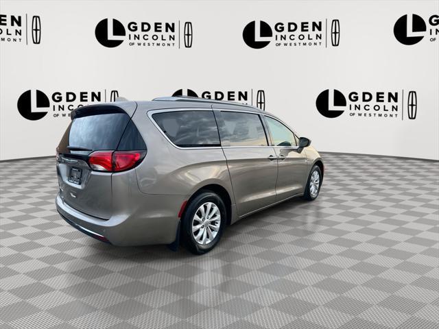 used 2018 Chrysler Pacifica car