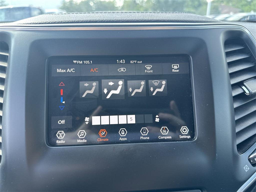 used 2019 Jeep Cherokee car, priced at $17,939