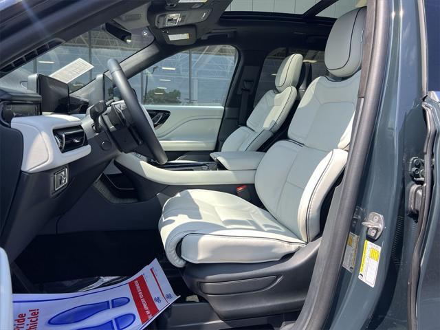used 2025 Lincoln Aviator car, priced at $82,925
