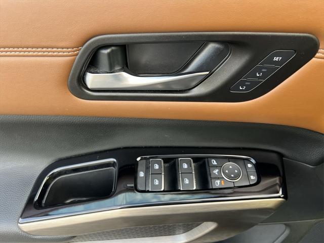 used 2022 Nissan Pathfinder car, priced at $37,925