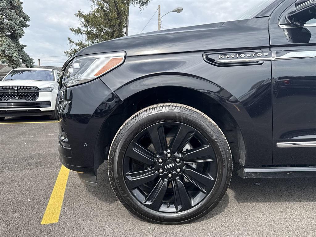 used 2024 Lincoln Navigator car, priced at $71,939
