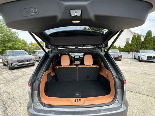 used 2025 Lincoln Aviator car, priced at $81,922
