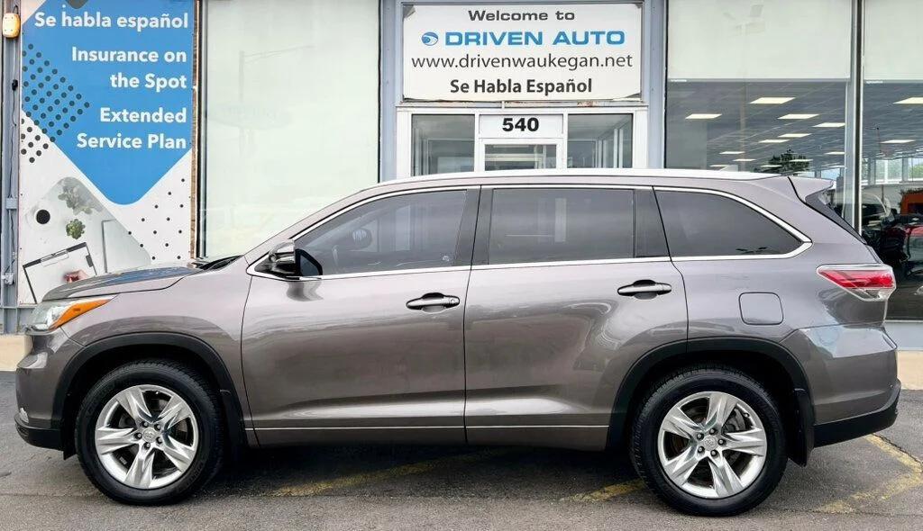 used 2014 Toyota Highlander car, priced at $17,980