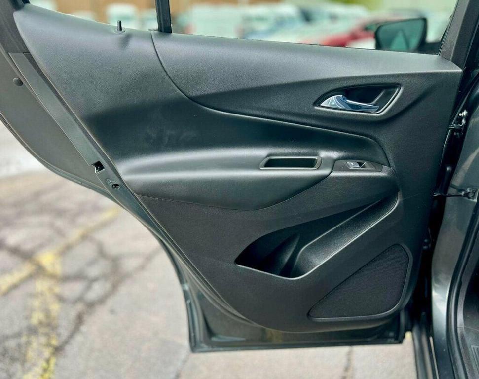 used 2021 Chevrolet Equinox car, priced at $17,500