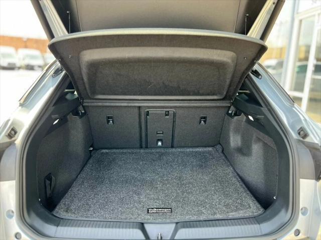 used 2022 Volkswagen ID.4 car, priced at $20,980