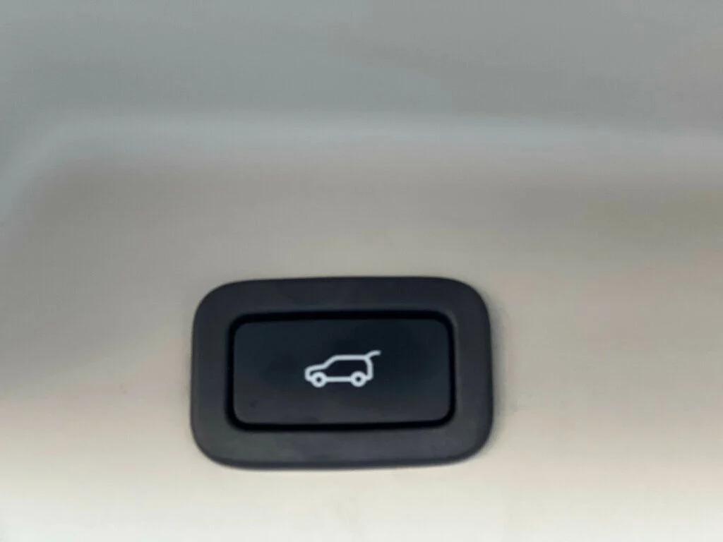 used 2015 Land Rover Range Rover car, priced at $21,500