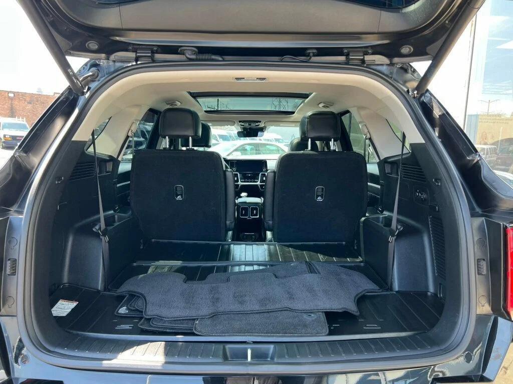 used 2023 Kia Sorento car, priced at $28,980