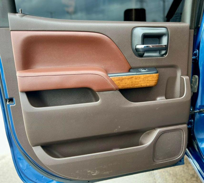 used 2015 Chevrolet Silverado 2500 car, priced at $29,980