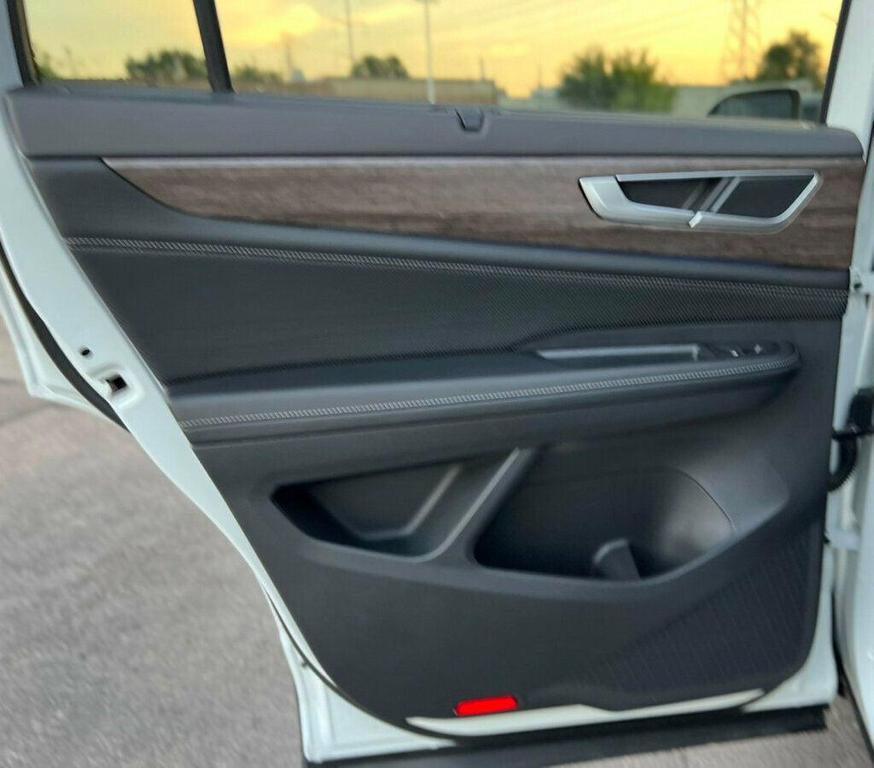 used 2024 Volkswagen Atlas car, priced at $35,980