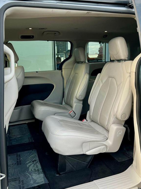 used 2021 Chrysler Pacifica car, priced at $17,980