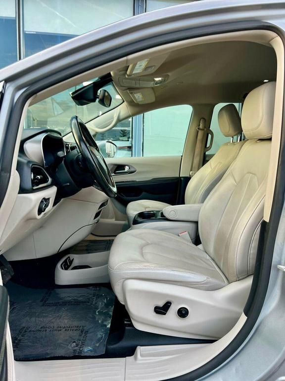 used 2021 Chrysler Pacifica car, priced at $17,980