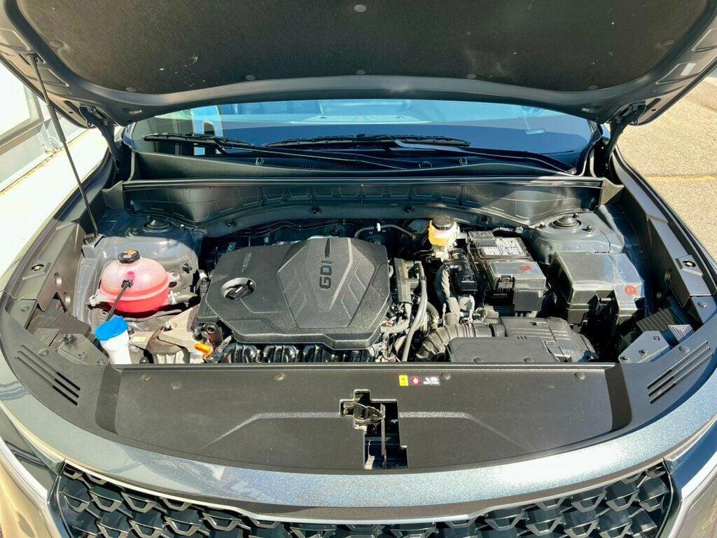 used 2023 Kia Sorento car, priced at $24,680