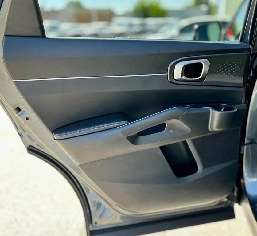 used 2023 Kia Sorento car, priced at $24,680