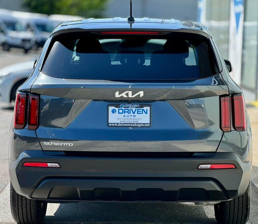 used 2023 Kia Sorento car, priced at $24,680
