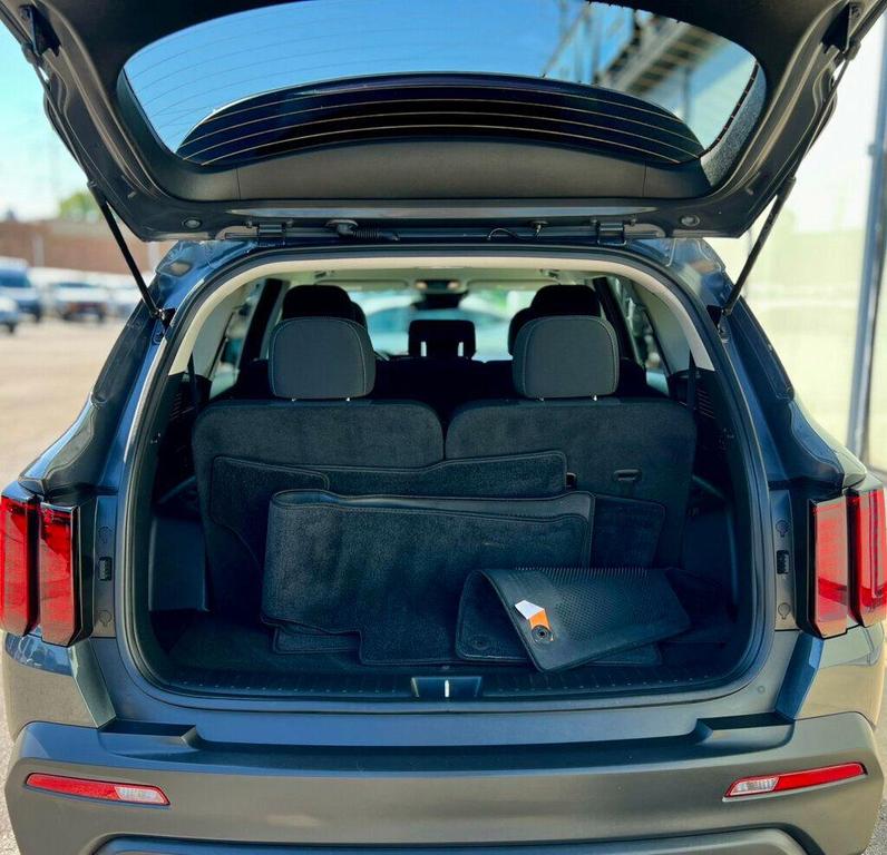 used 2023 Kia Sorento car, priced at $24,680