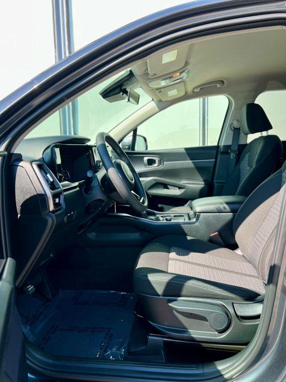 used 2023 Kia Sorento car, priced at $24,680