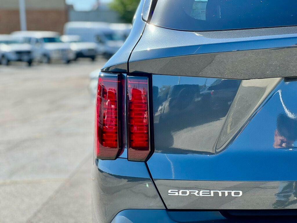 used 2023 Kia Sorento car, priced at $24,680