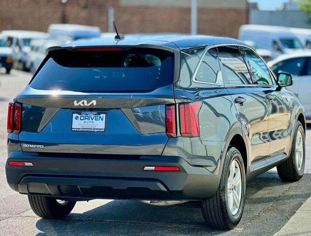 used 2023 Kia Sorento car, priced at $24,680