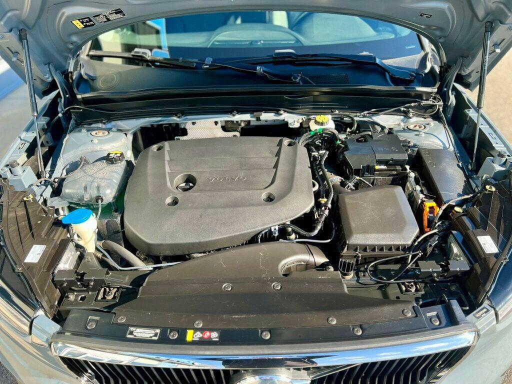 used 2023 Volvo XC40 car, priced at $22,980