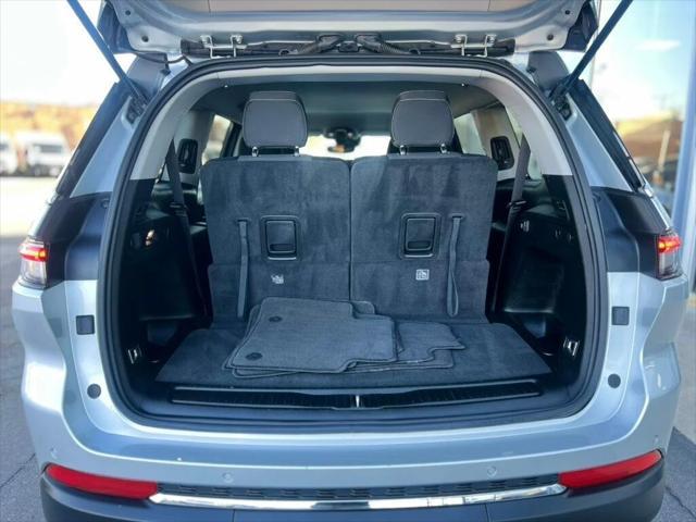 used 2023 Jeep Grand Cherokee L car, priced at $30,980