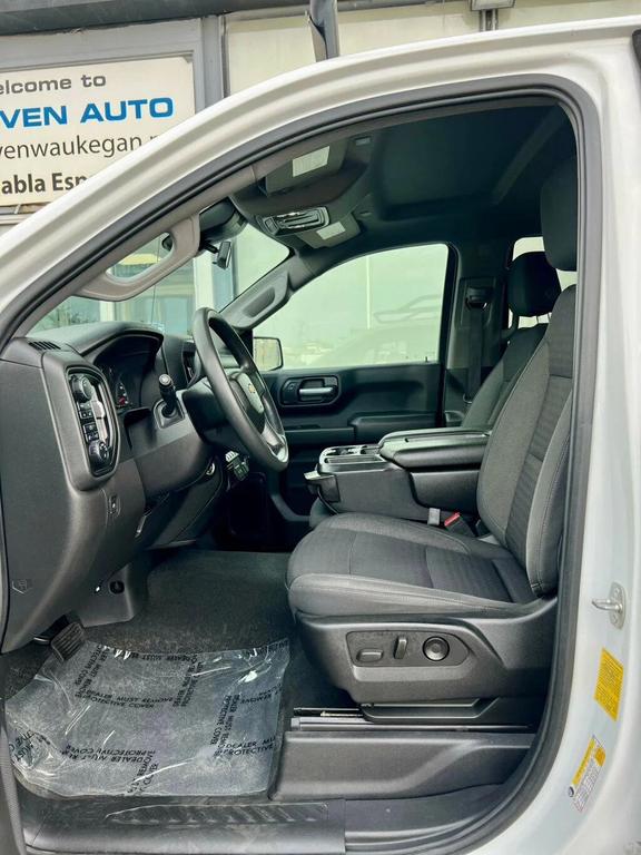 used 2022 Chevrolet Silverado 1500 car, priced at $27,980