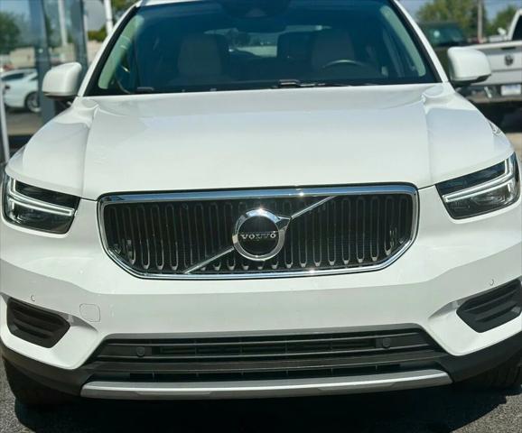 used 2020 Volvo XC40 car, priced at $17,480