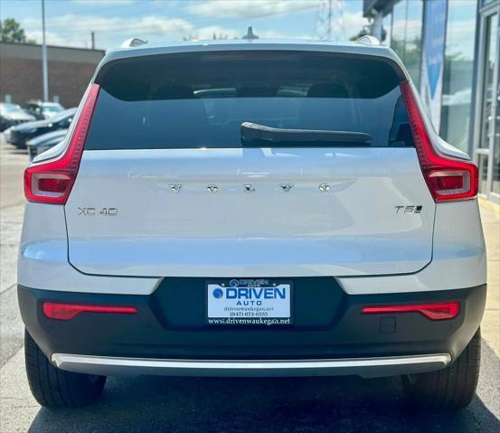 used 2020 Volvo XC40 car, priced at $17,480